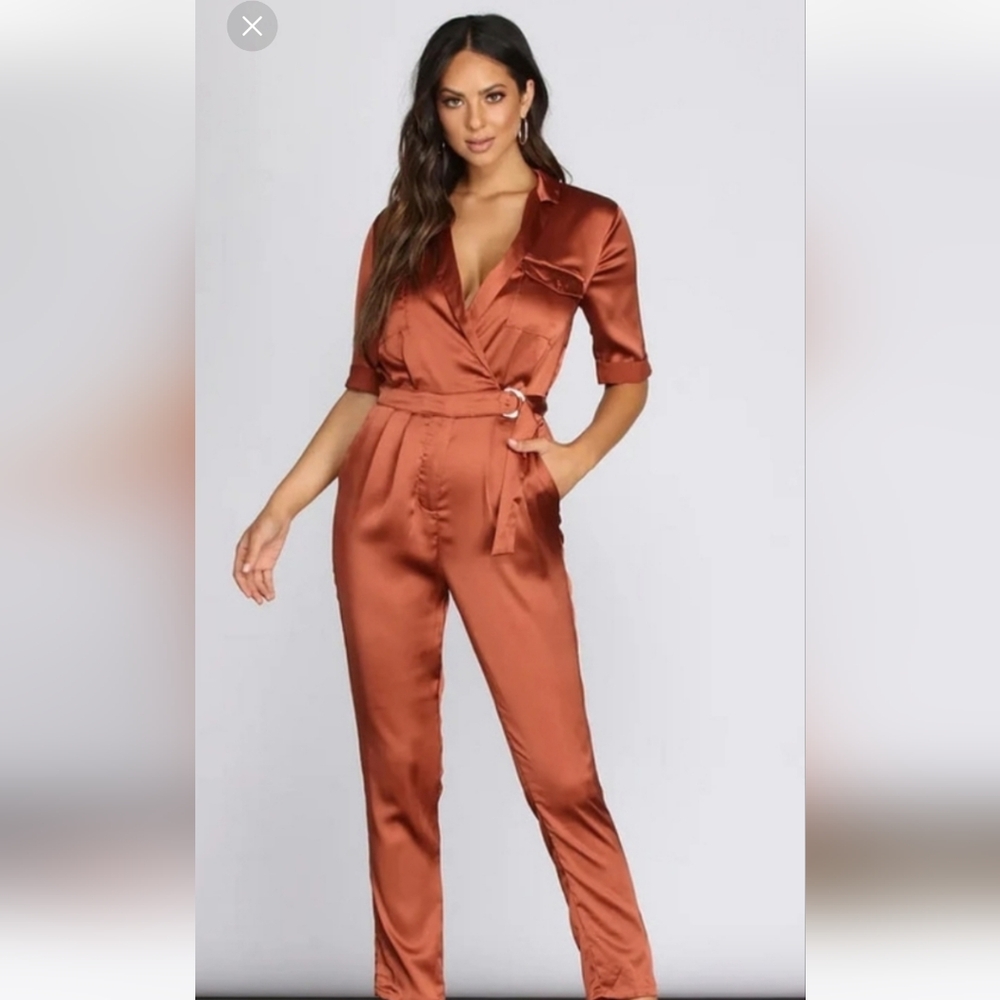 🆕️[S] DO+BE Rust color jumpsuit